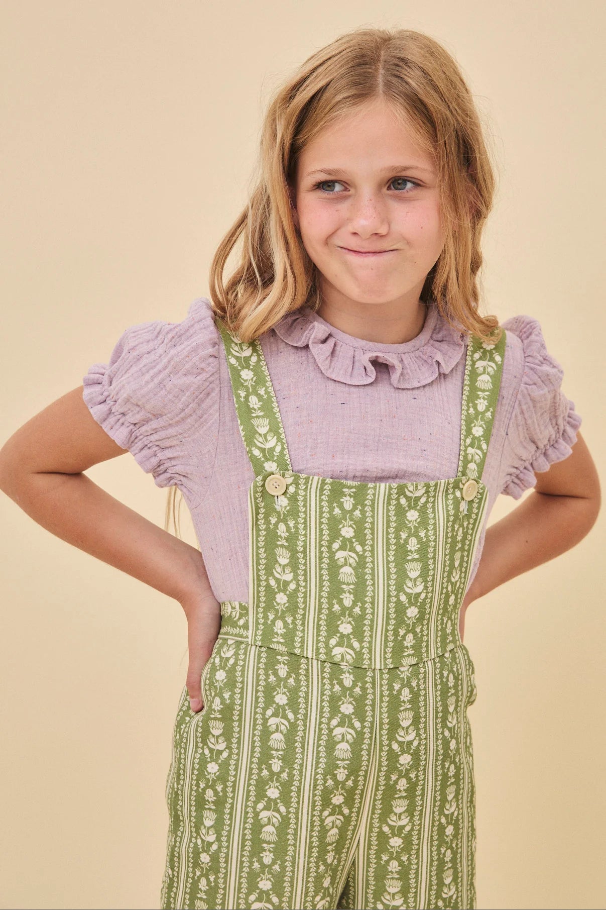 BLUSA MOTITAS LILA NIÑA