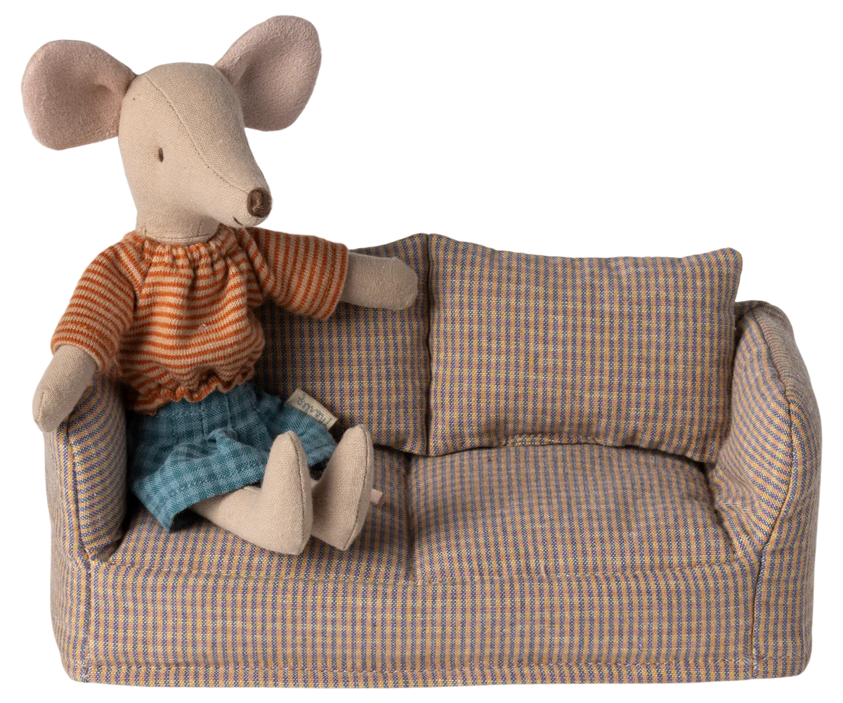 COUCH MOUSE