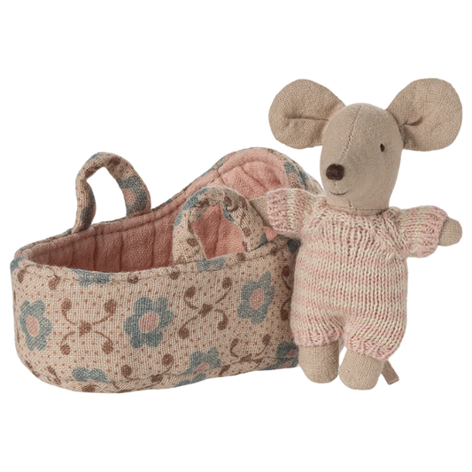 BABY MOUSE IN CARRY COT-ROSE