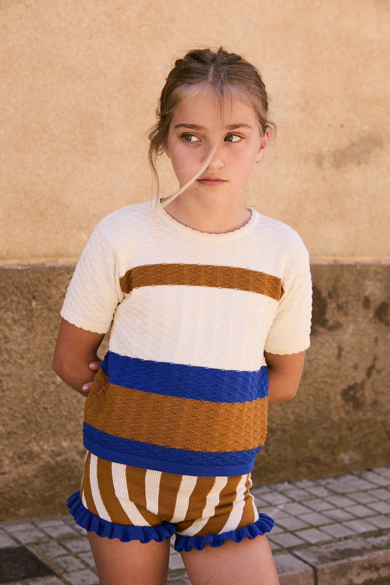 BRAGUITA PUNTO JACAR RAYAS CARAMEL NIÑA
