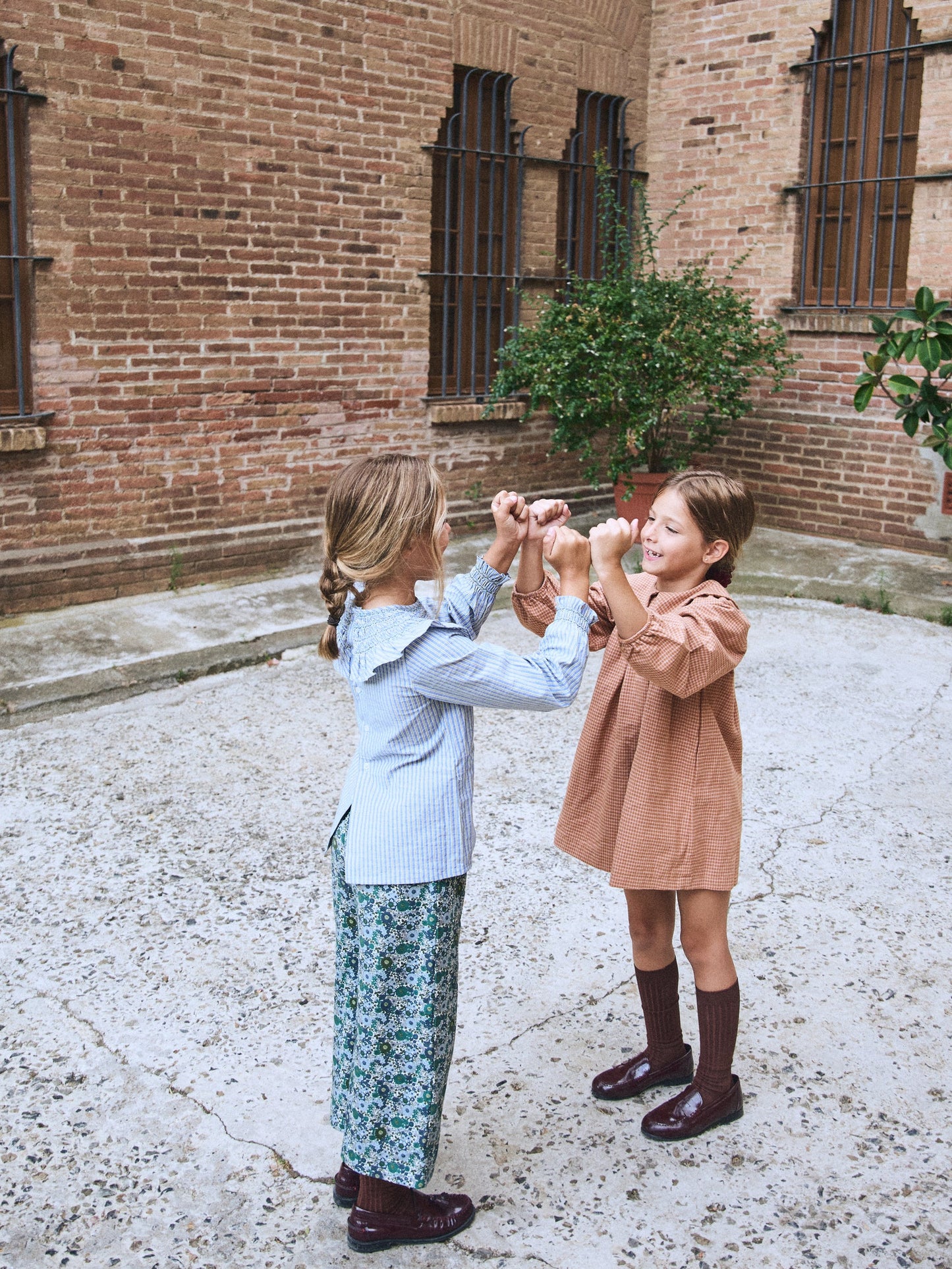 BLUSA OLIVA RAYAS AZUL Y VERDE