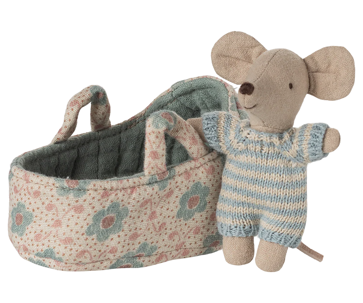 BABY MOUSE IN CARRY COT-BLUE