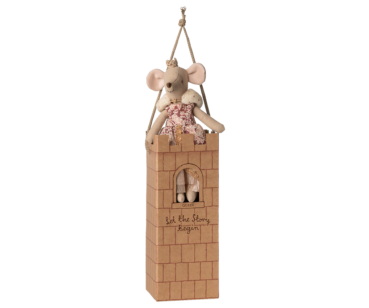 QUEEN MOUSE MOM