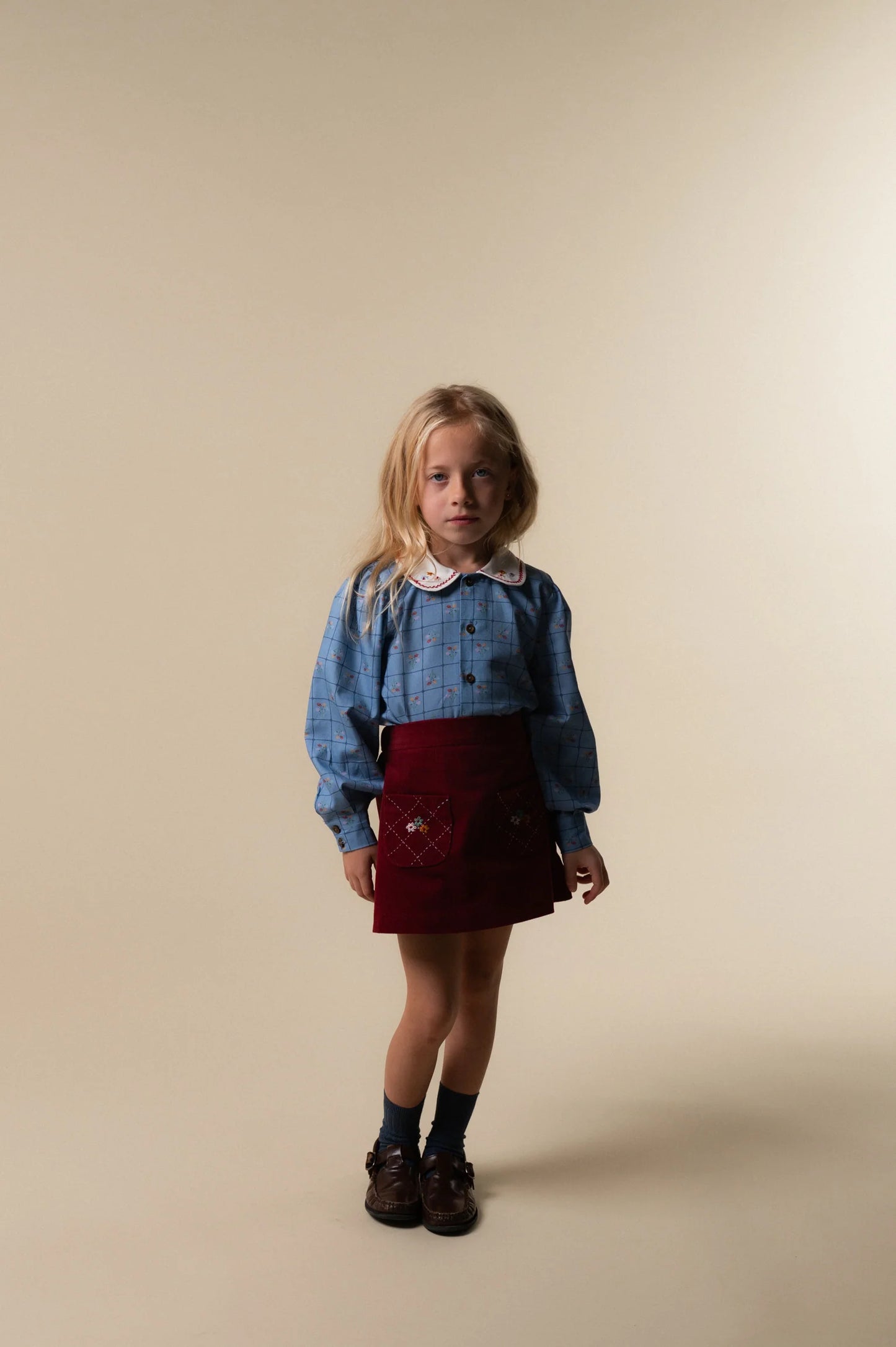 BURGUNDY CORDUROY FALDA BORDADA