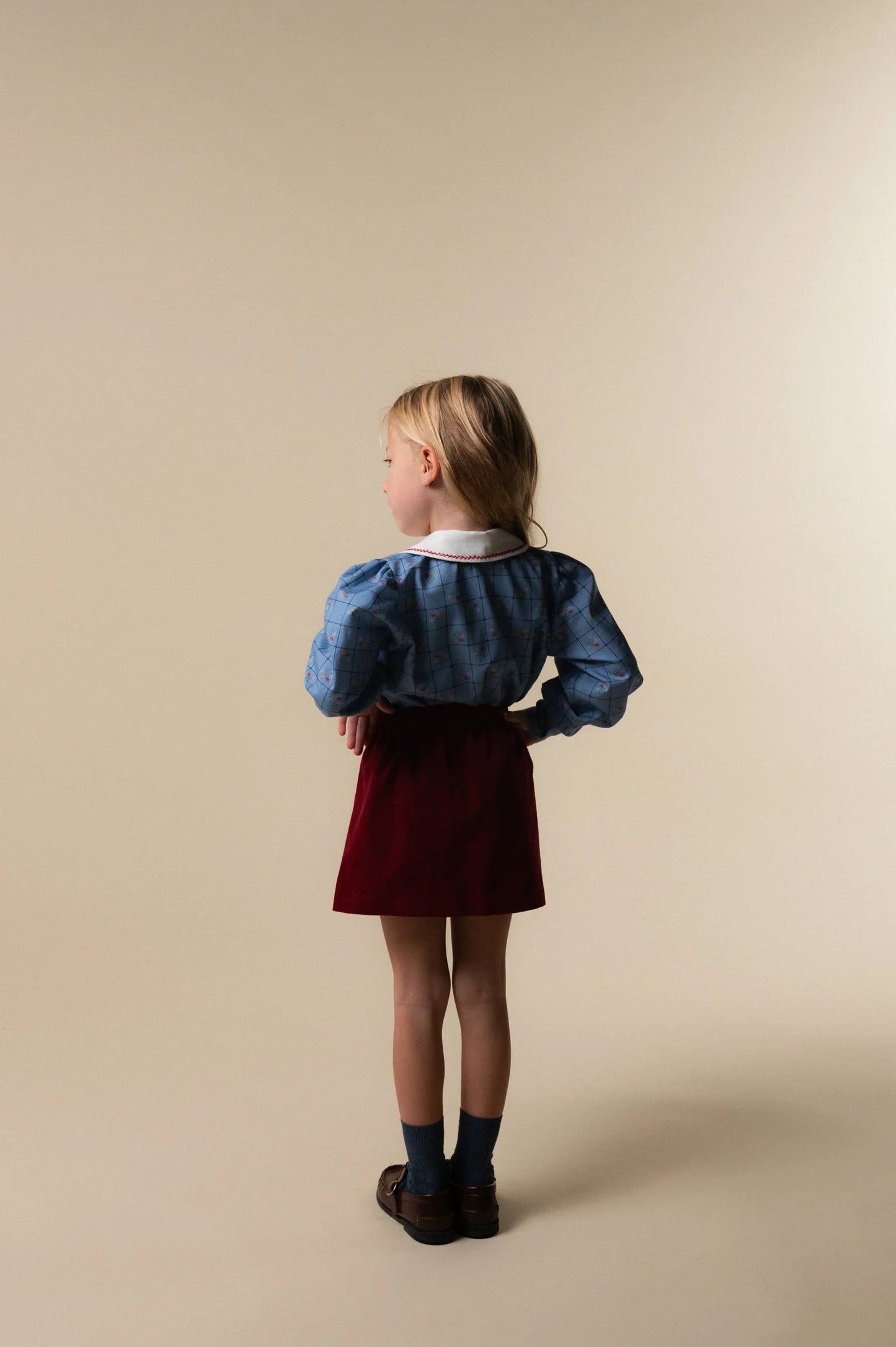 BURGUNDY CORDUROY FALDA BORDADA